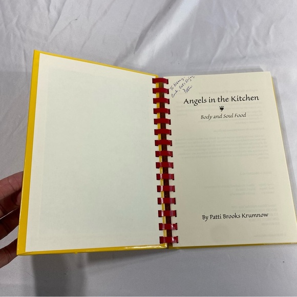 Angels in the Kitchen Body and Soul Food Cookbook - Picture 2 of 3